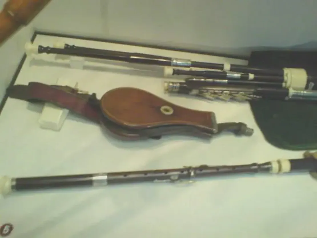 uilleann pipes